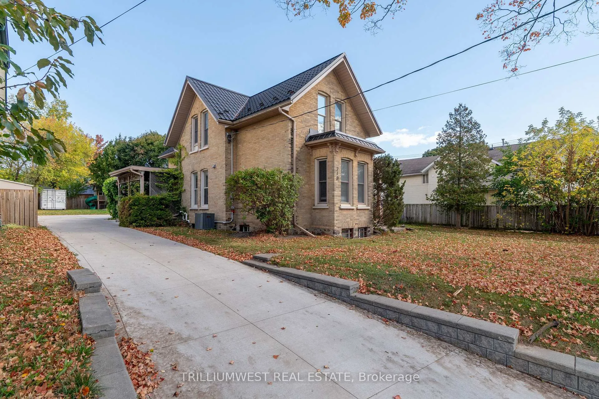 Photo 2 of 210 Lancaster Street E, Kitchener — HOMEH