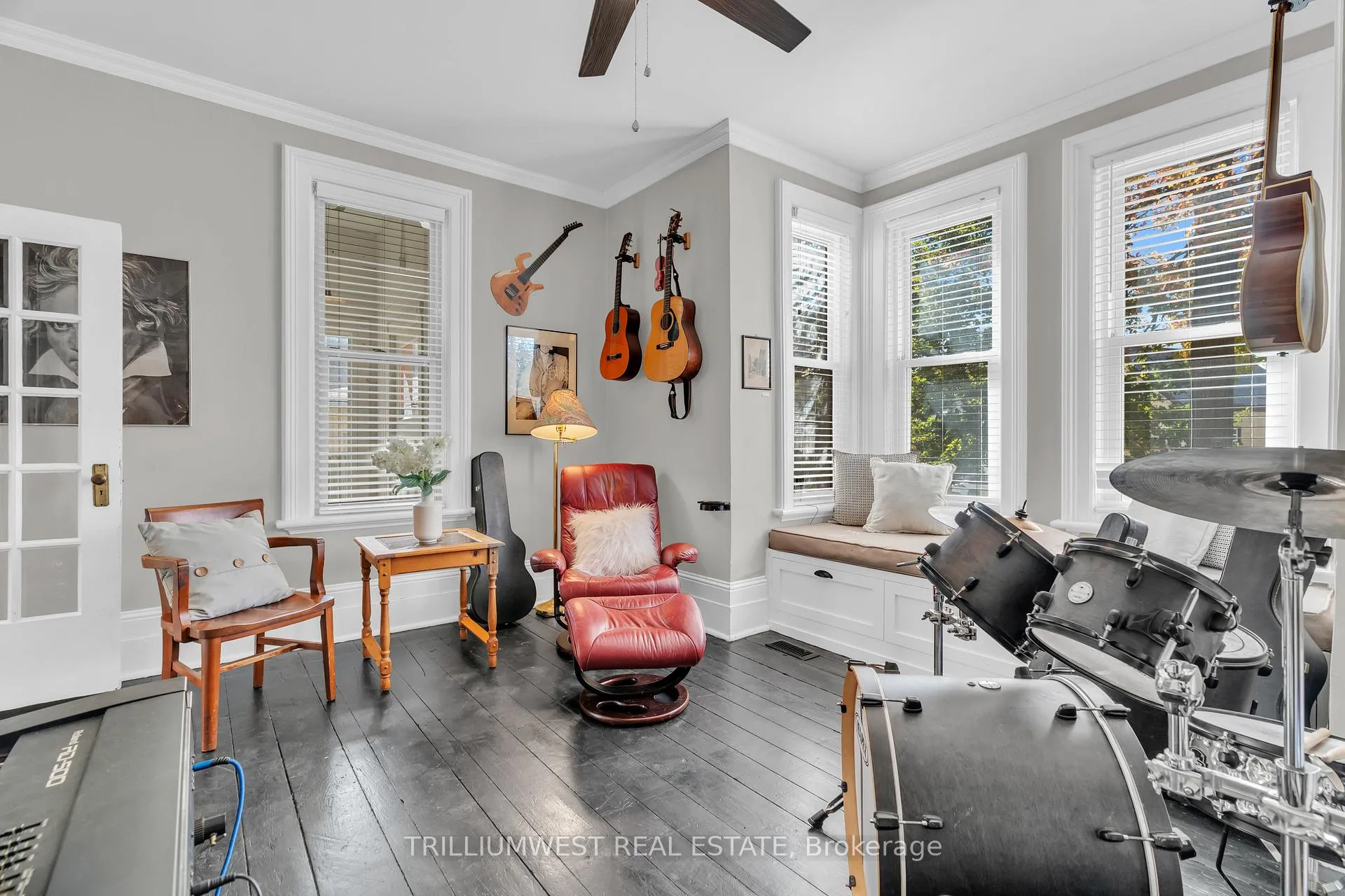 Photo 12 of 210 Lancaster Street E, Kitchener — HOMEH