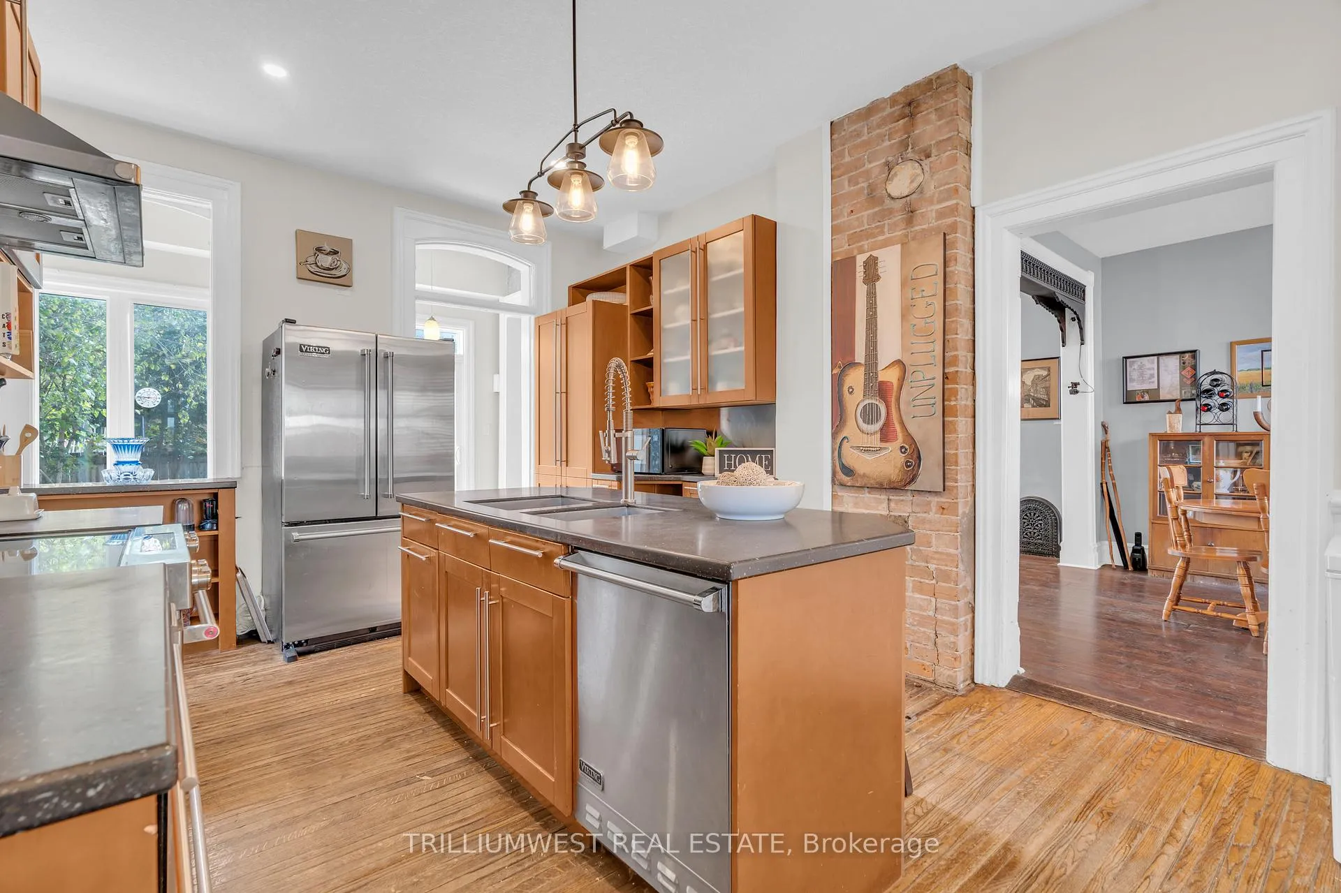Photo 14 of 210 Lancaster Street E, Kitchener — HOMEH