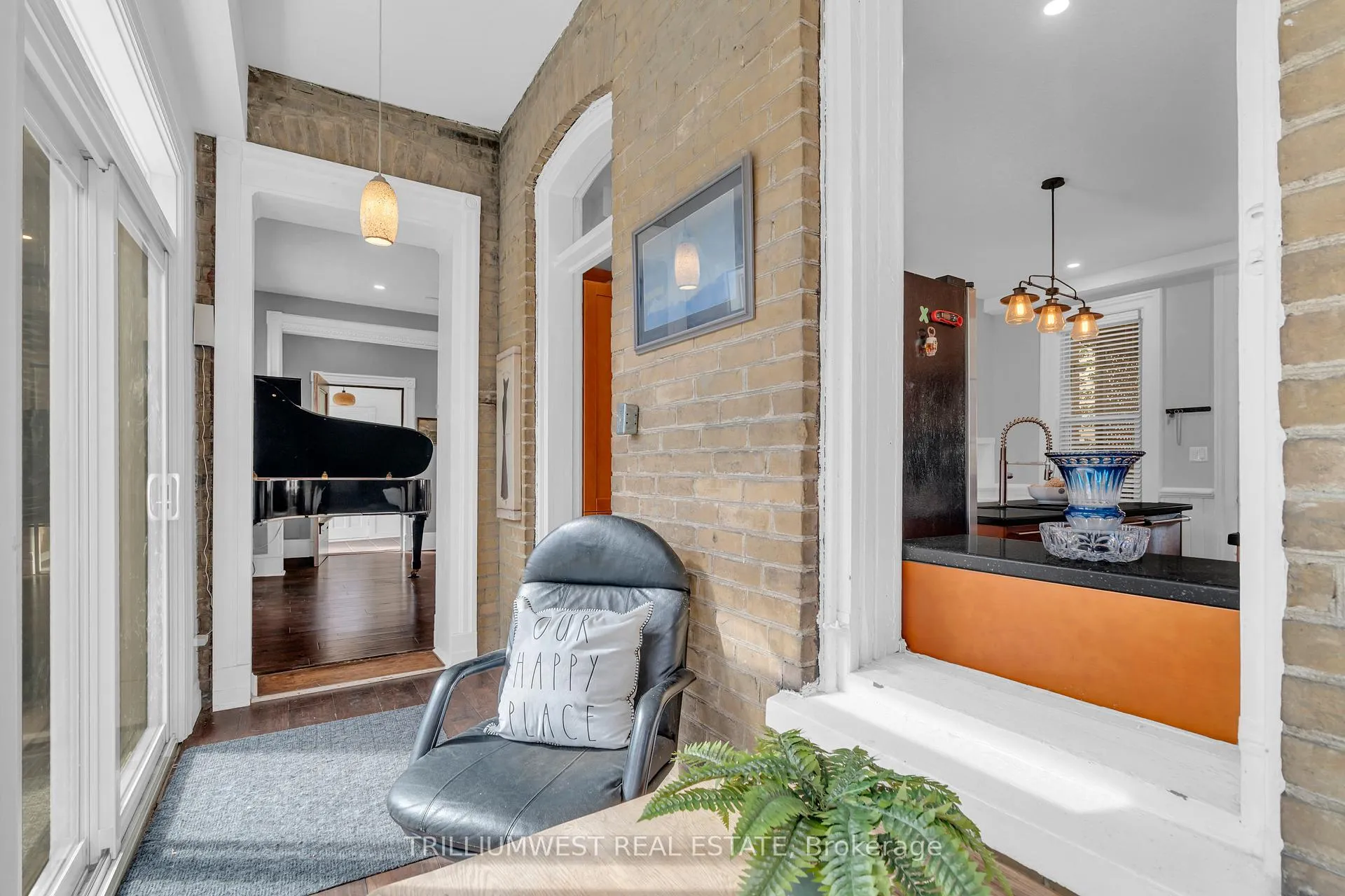 Photo 18 of 210 Lancaster Street E, Kitchener — HOMEH