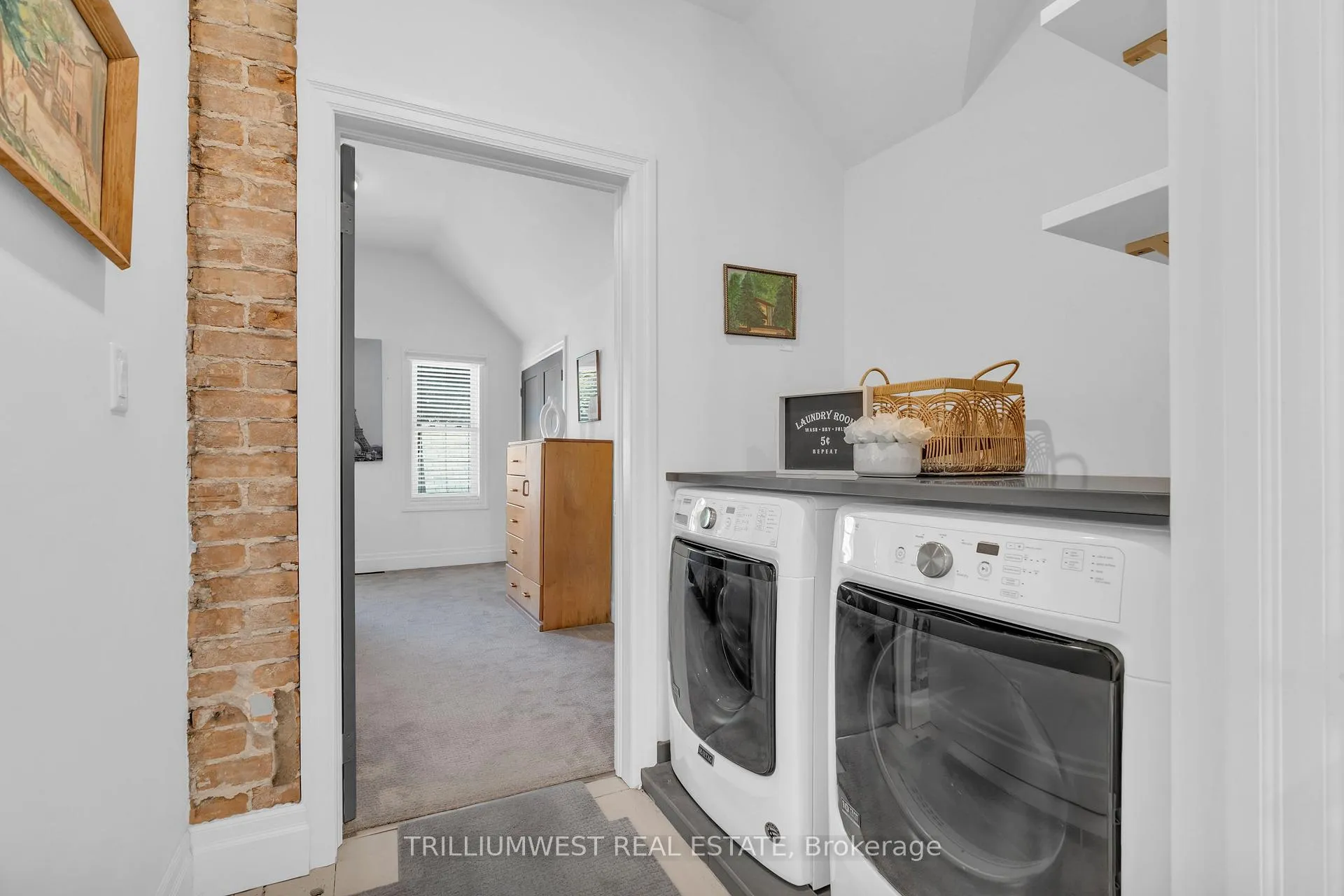 Photo 26 of 210 Lancaster Street E, Kitchener — HOMEH