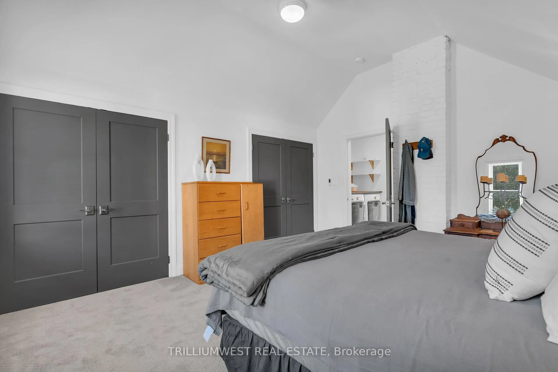 Photo 28 of 210 Lancaster Street E, Kitchener — HOMEH