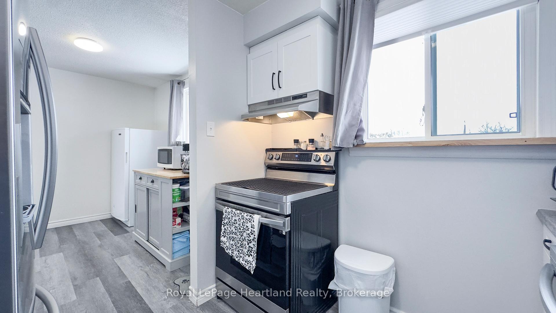 Photo 16 of 666 Hunter Street, Kincardine — HOMEH