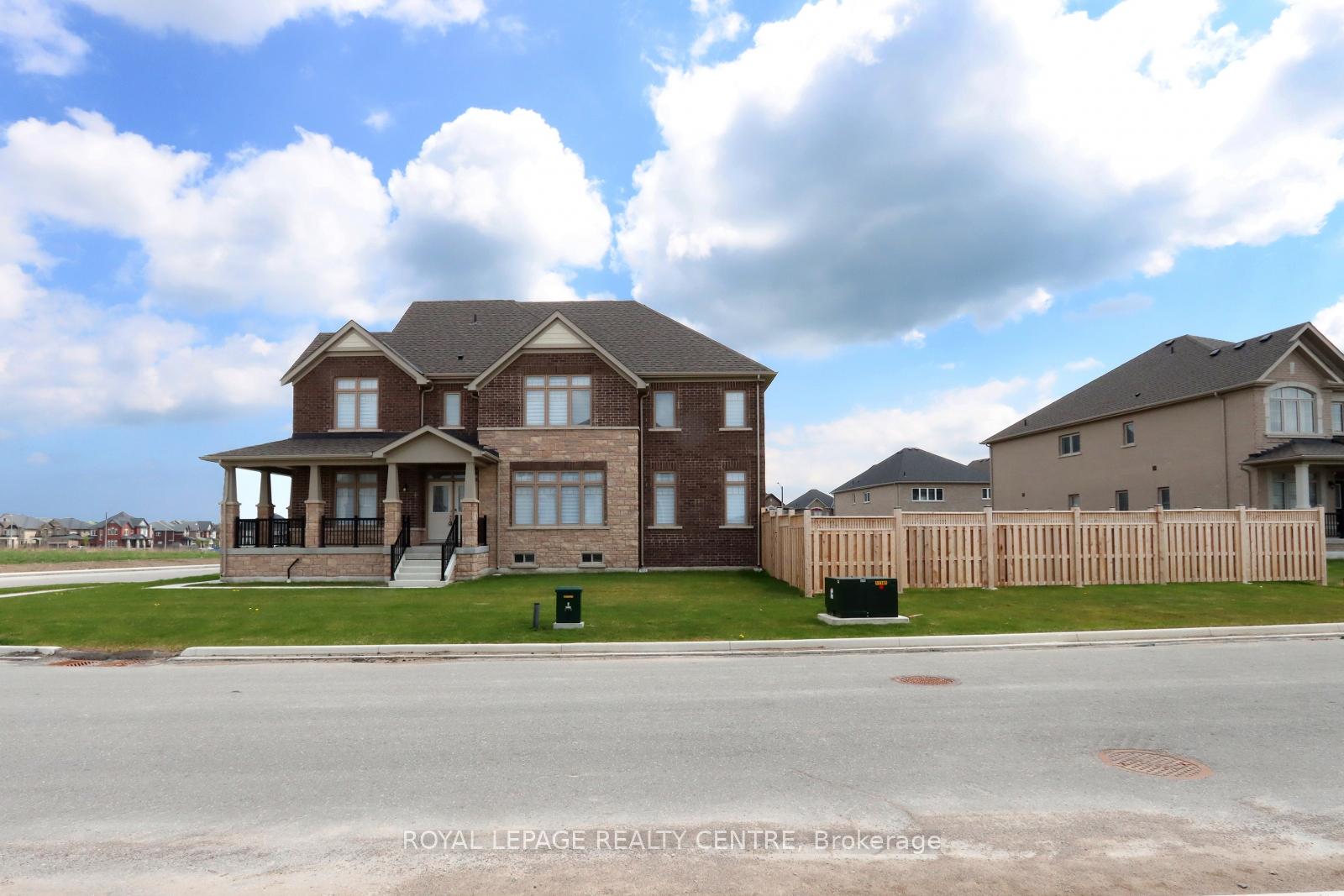 Photo 3 of 1131 Cole Street, Innisfil, Rural Innisfil — HOMEH