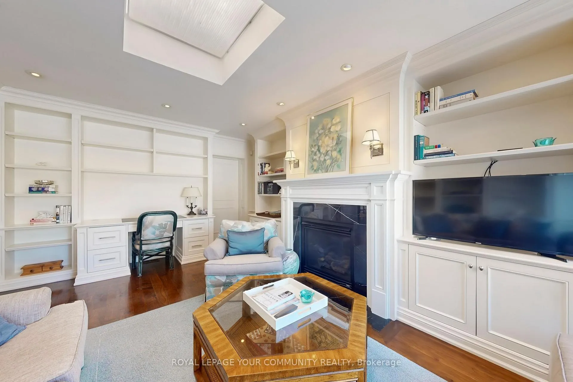 Photo 6 of 67 Fred Varley Drive, Markham, Unionville — HOMEH