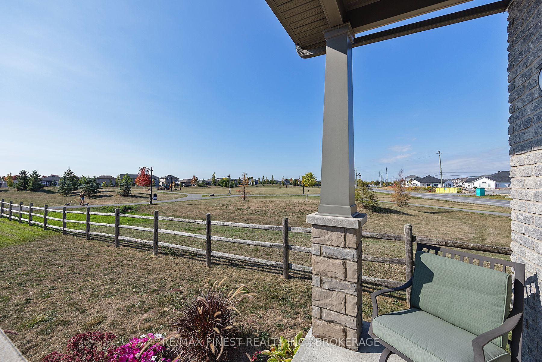 Photo 4 of 147 Simurda Court, Loyalist, Amherstview — HOMEH