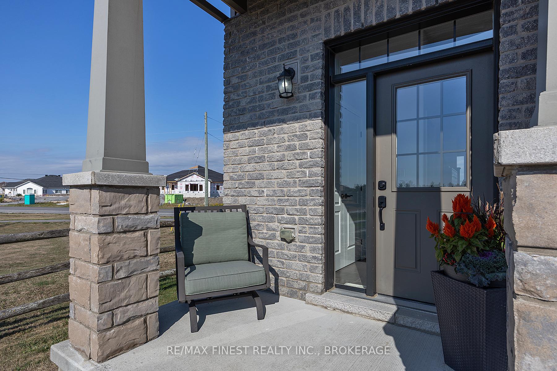 Photo 5 of 147 Simurda Court, Loyalist, Amherstview — HOMEH