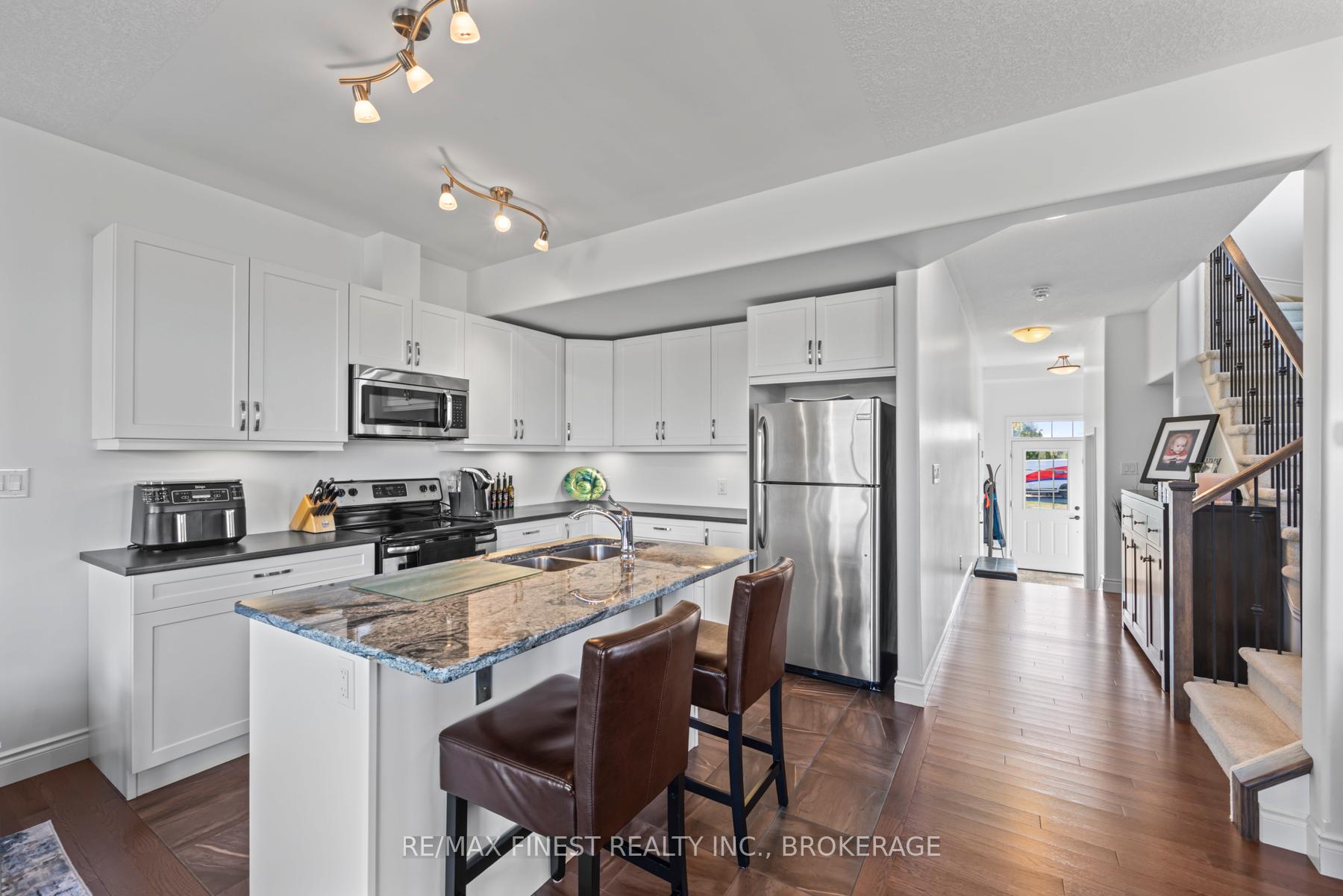 Photo 11 of 147 Simurda Court, Loyalist, Amherstview — HOMEH