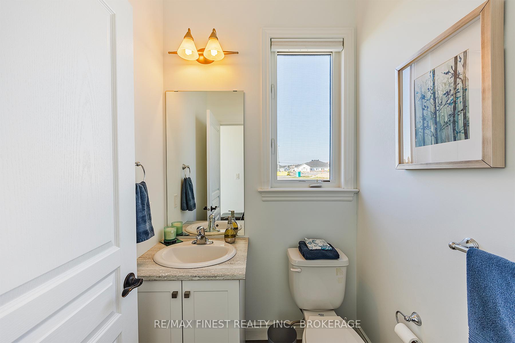 Photo 22 of 147 Simurda Court, Loyalist, Amherstview — HOMEH