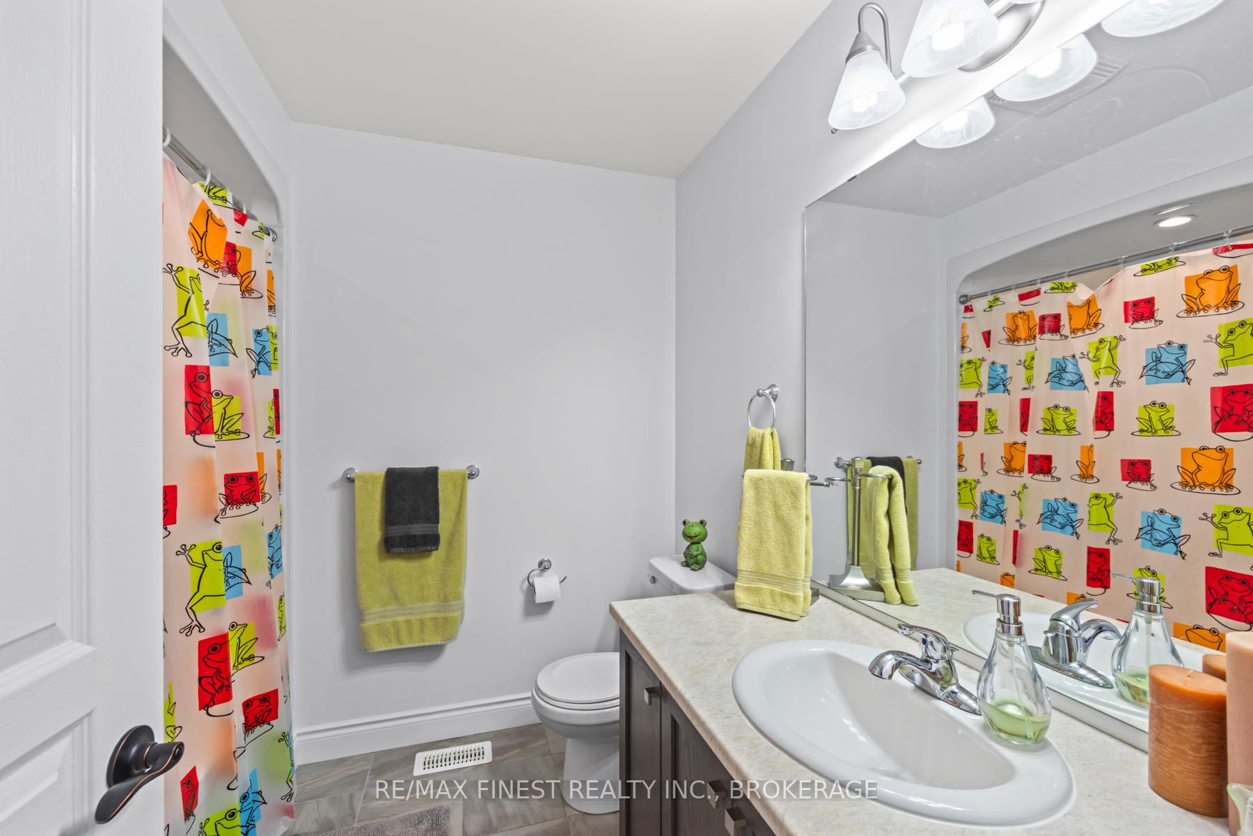 Photo 33 of 147 Simurda Court, Loyalist, Amherstview — HOMEH