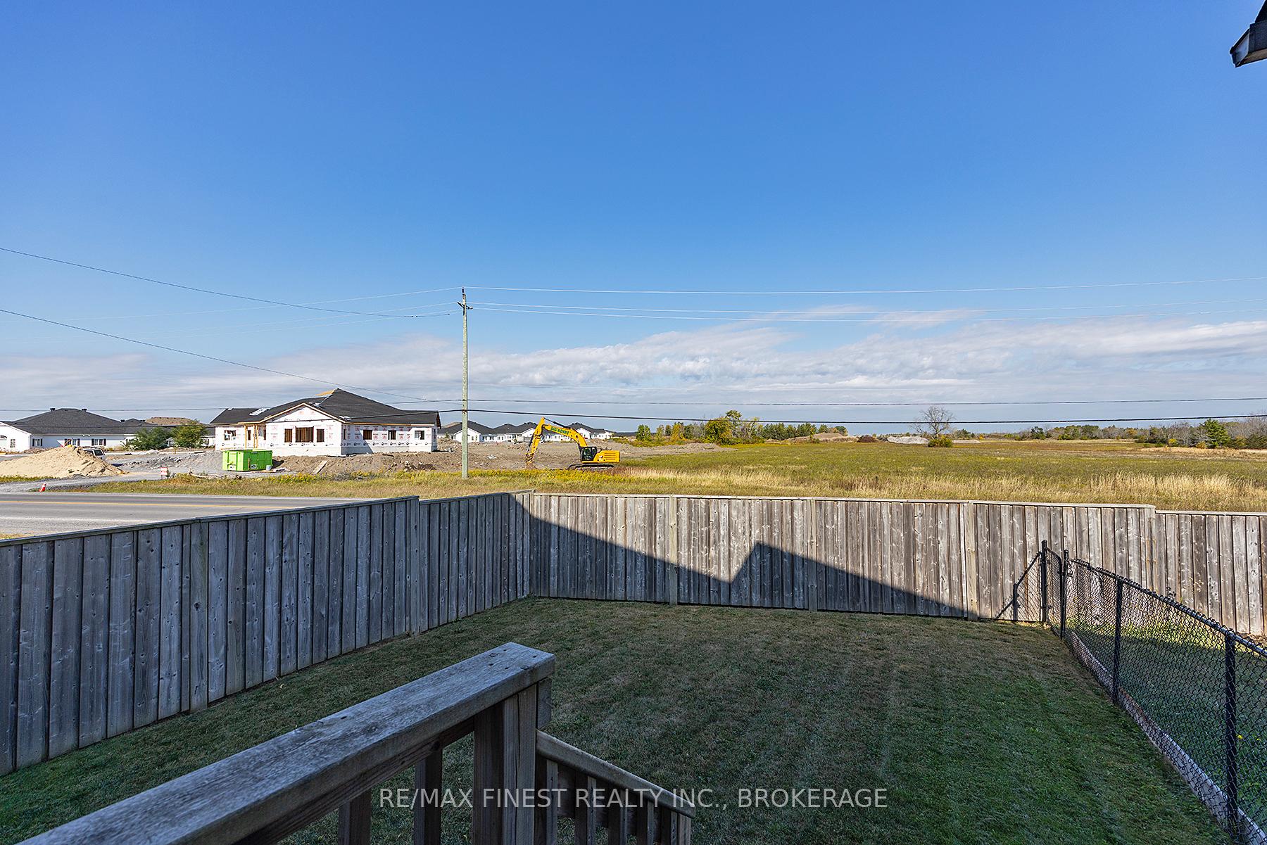 Photo 48 of 147 Simurda Court, Loyalist, Amherstview — HOMEH