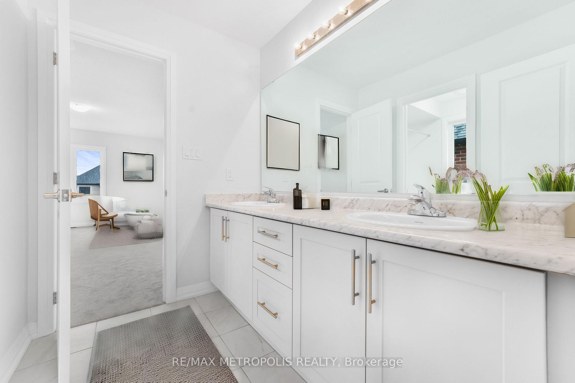 Photo 12 of 1372 Harrington Street, Innisfil, Lefroy — HOMEH