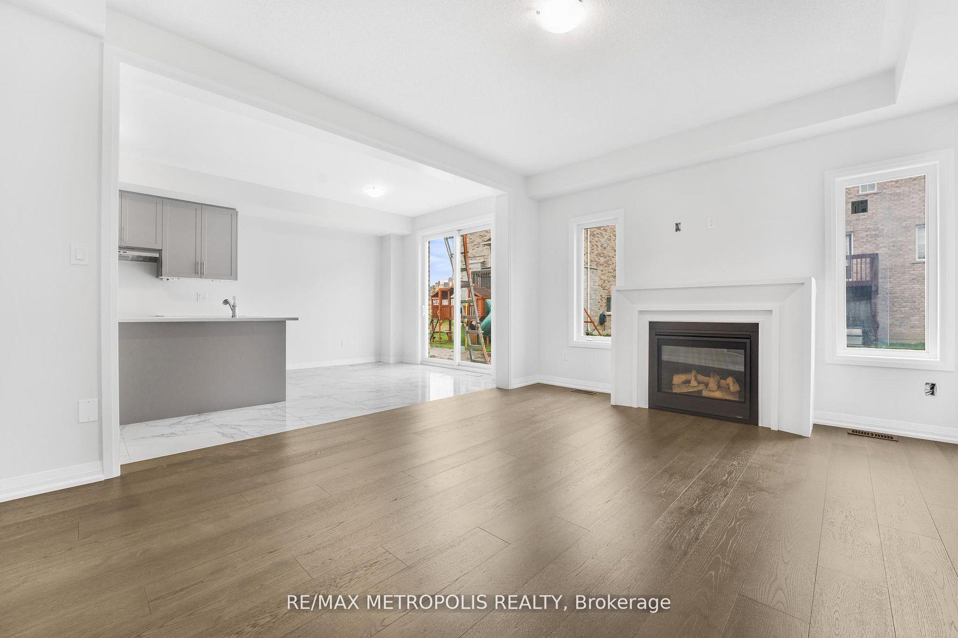 Photo 20 of 1372 Harrington Street, Innisfil, Lefroy — HOMEH