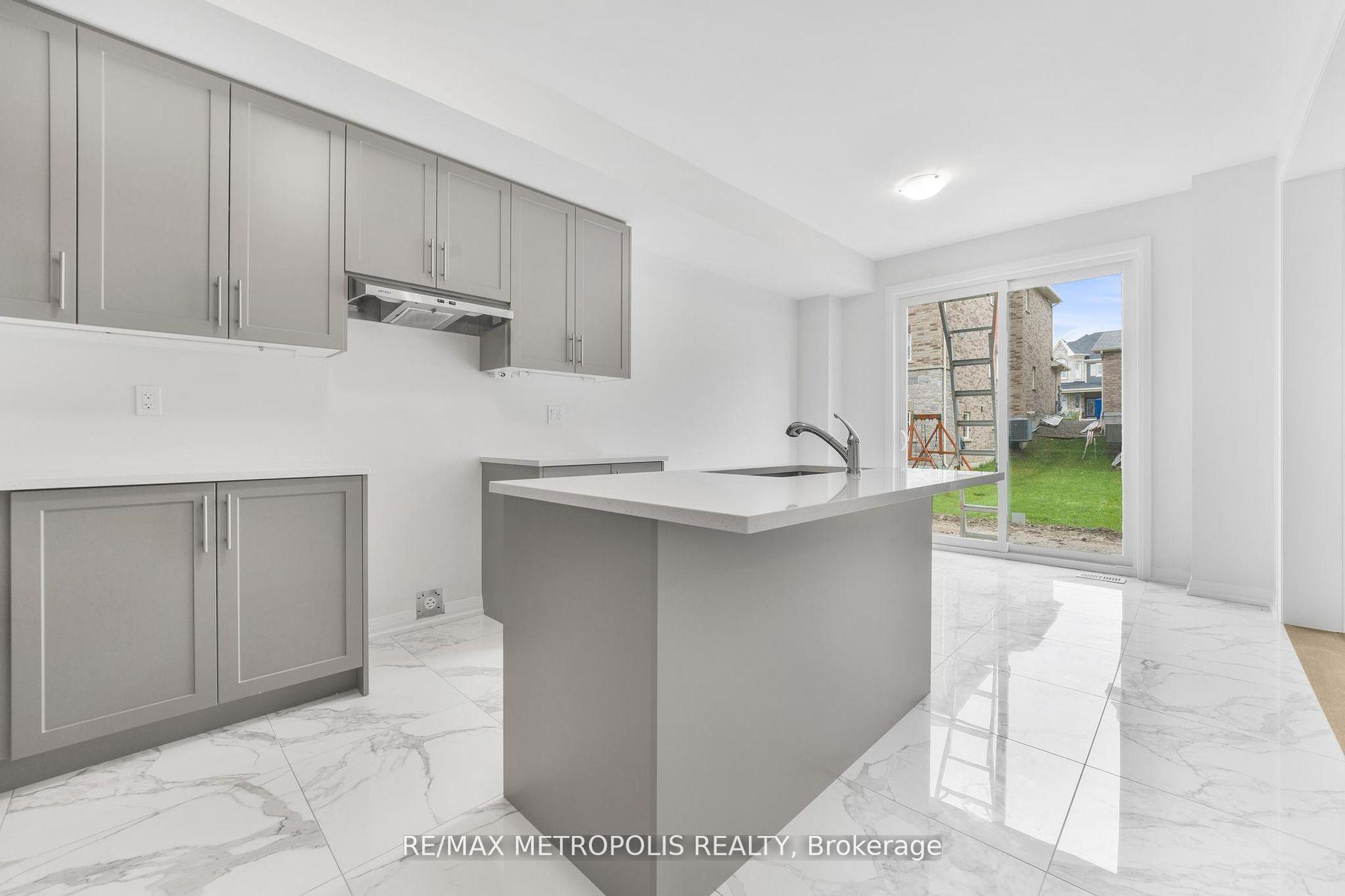 Photo 25 of 1372 Harrington Street, Innisfil, Lefroy — HOMEH