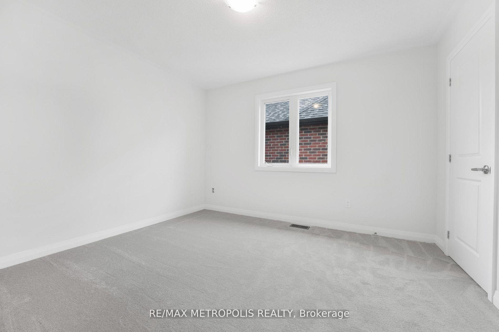Photo 35 of 1372 Harrington Street, Innisfil, Lefroy — HOMEH