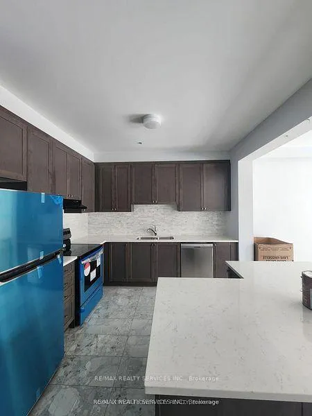 Photo 4 of 726 Rouncey Road, Ottawa, Kanata - Emerald Meadows/Trailwest — HOMEH