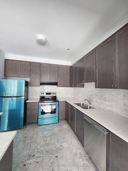 Photo 5 of 726 Rouncey Road, Ottawa, Kanata - Emerald Meadows/Trailwest — HOMEH