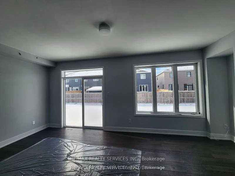 Photo 10 of 726 Rouncey Road, Ottawa, Kanata - Emerald Meadows/Trailwest — HOMEH