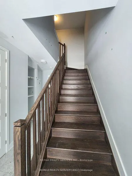 Photo 14 of 726 Rouncey Road, Ottawa, Kanata - Emerald Meadows/Trailwest — HOMEH