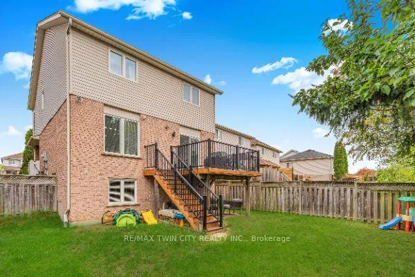 Photo 39 of 19 Marl Meadow Drive, Kitchener, Brigadoon — HOMEH