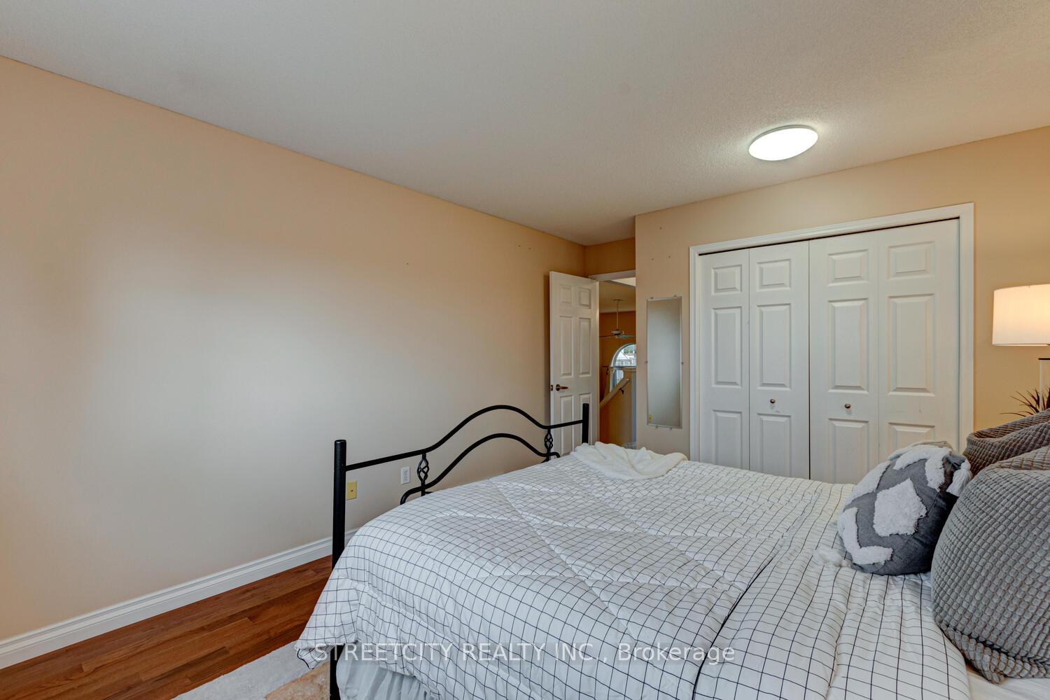 Photo 13 of Unit 14, 145 North Centre Road, London, North B — HOMEH