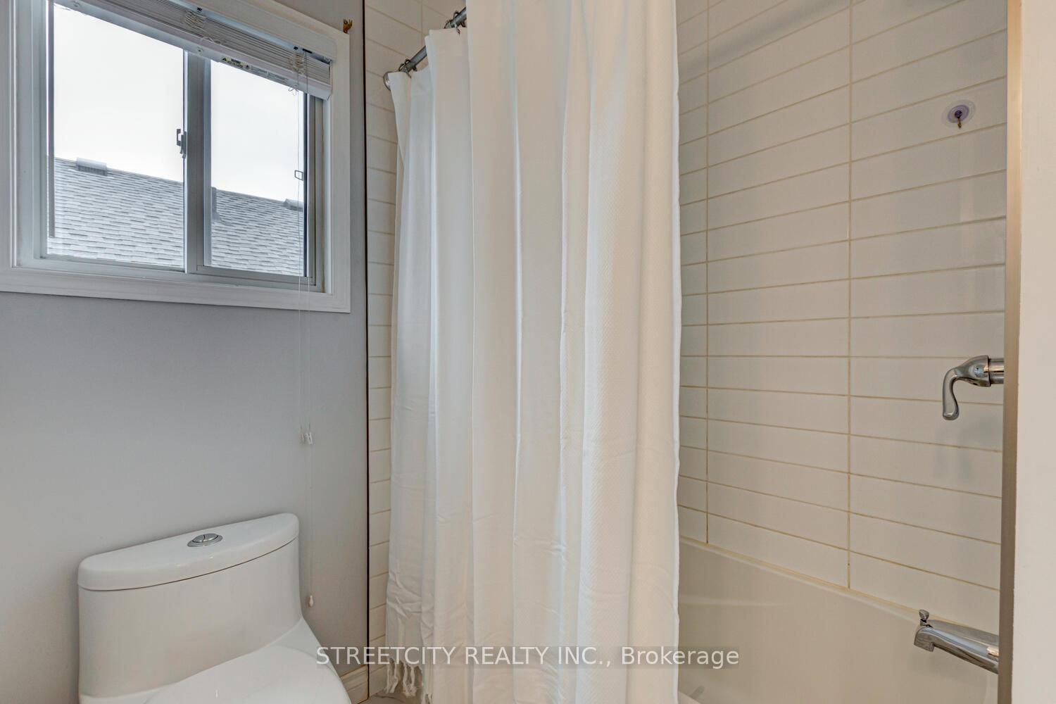 Photo 17 of Unit 14, 145 North Centre Road, London, North B — HOMEH