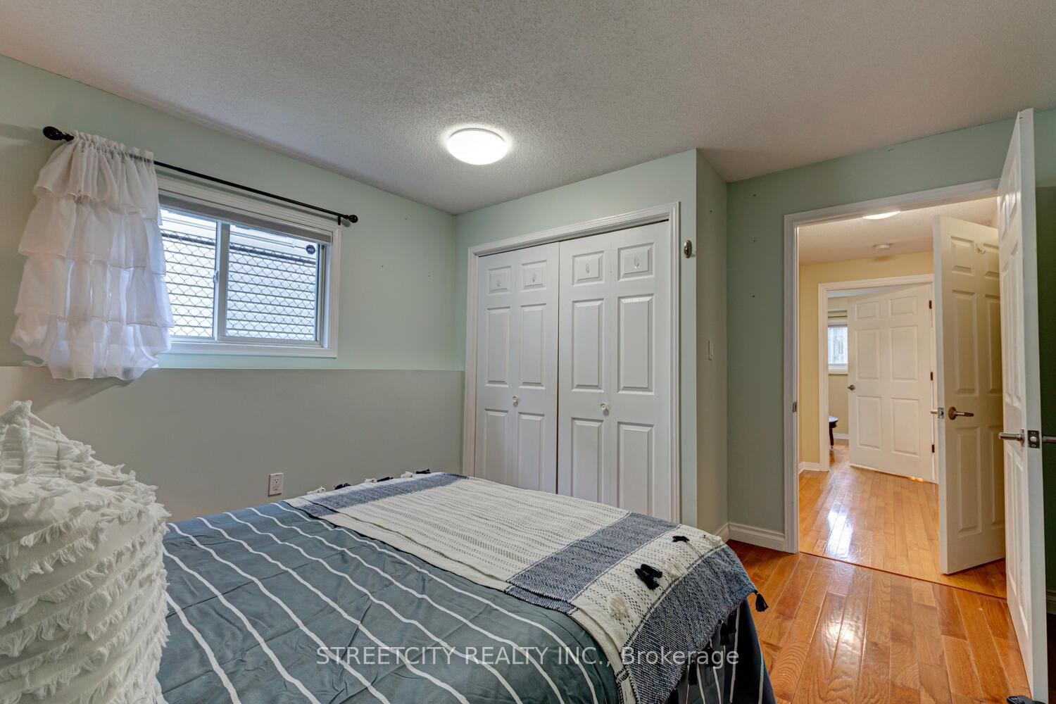 Photo 28 of Unit 14, 145 North Centre Road, London, North B — HOMEH