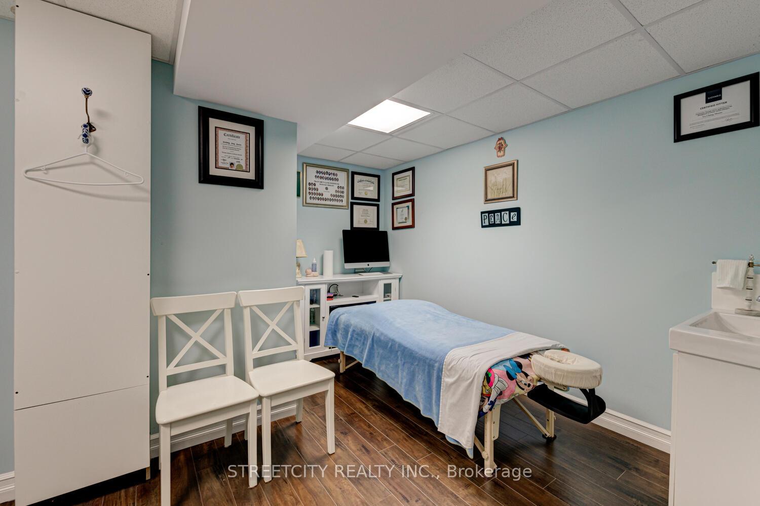 Photo 31 of Unit 14, 145 North Centre Road, London, North B — HOMEH