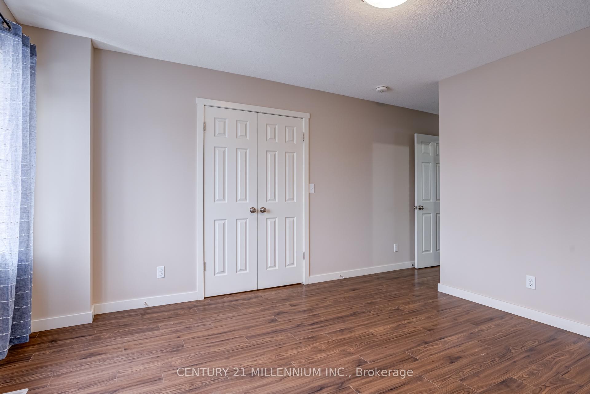 Photo 21 of 447 Stirling Avenue S, Kitchener — HOMEH