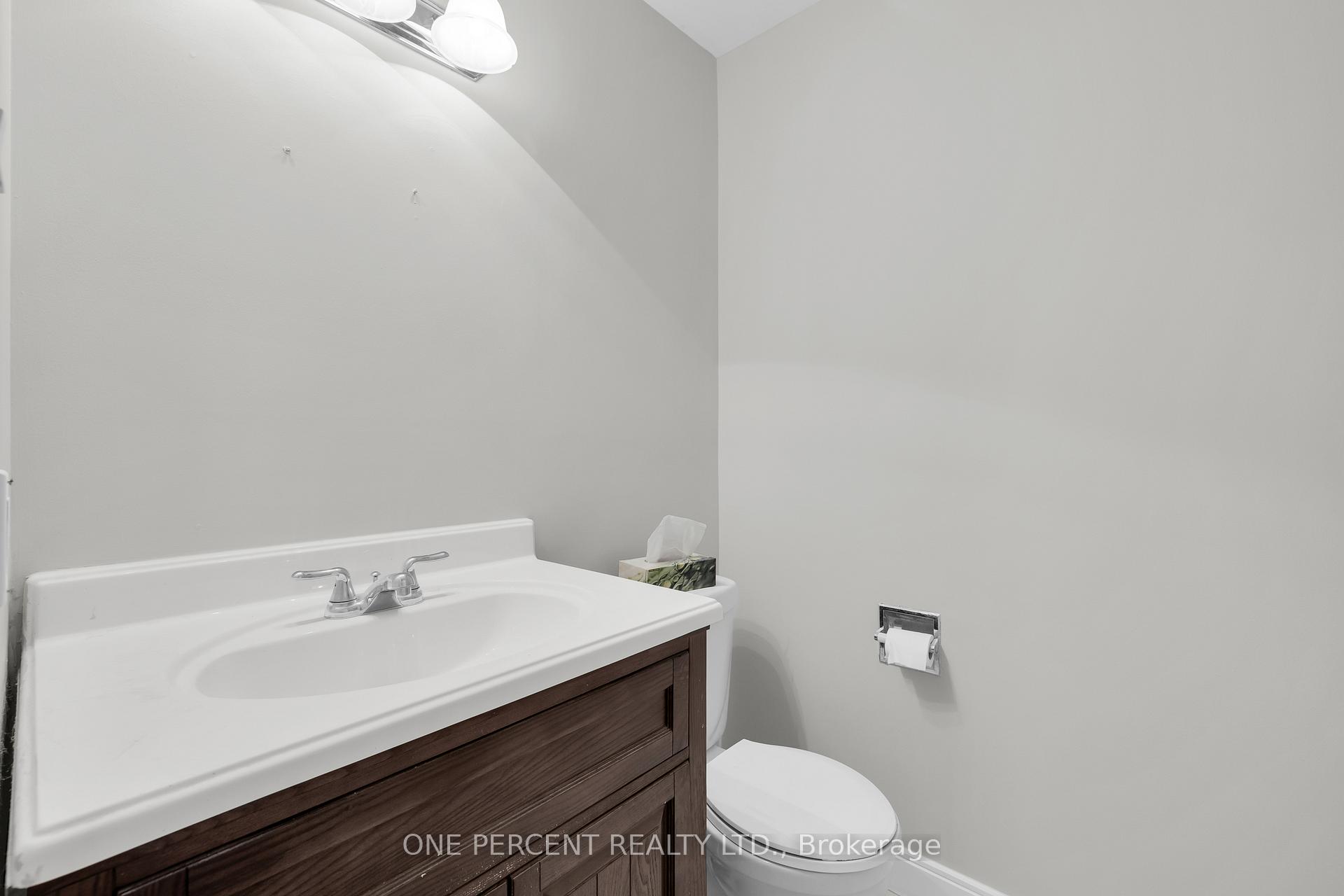 Photo 12 of 28 Chickasaw Crescent, Ottawa, Kanata - Bridlewood — HOMEH