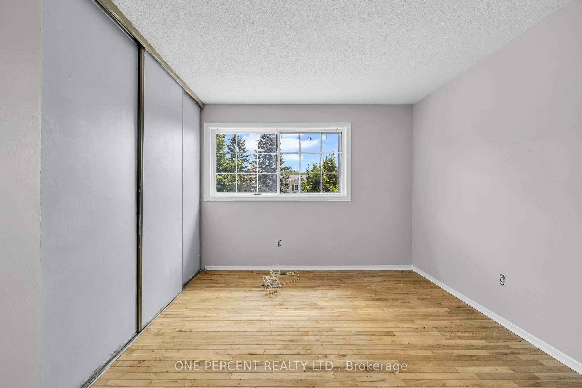 Photo 18 of 28 Chickasaw Crescent, Ottawa, Kanata - Bridlewood — HOMEH