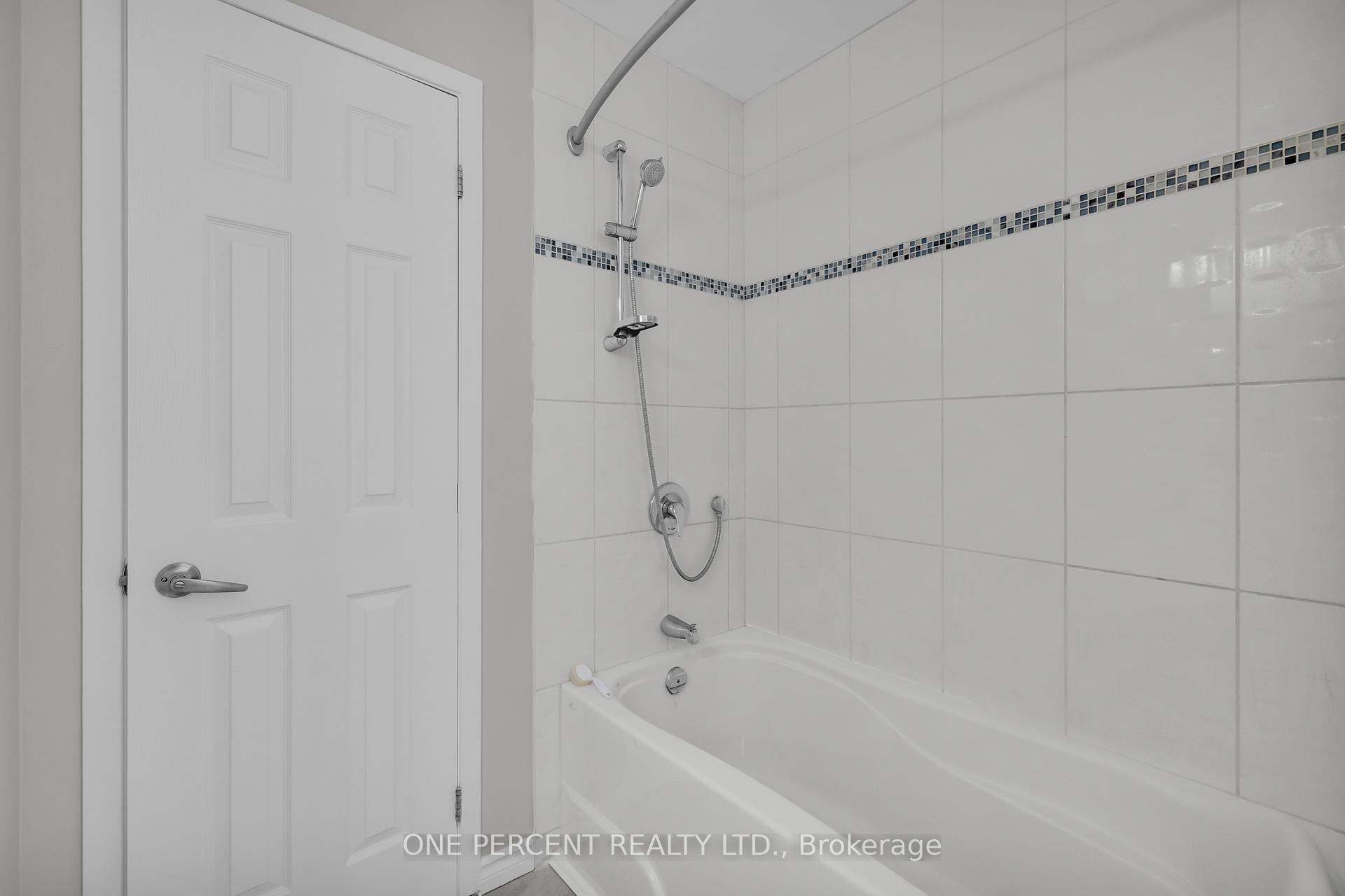Photo 20 of 28 Chickasaw Crescent, Ottawa, Kanata - Bridlewood — HOMEH