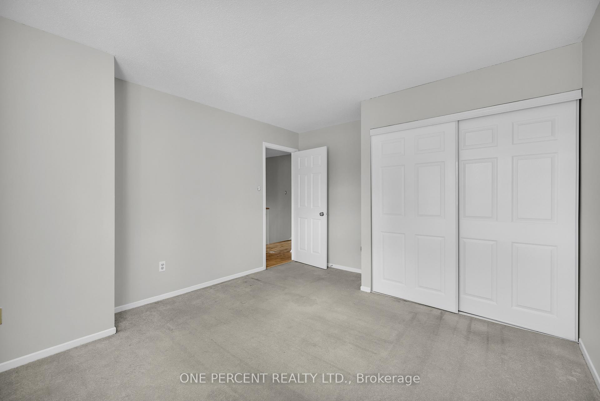 Photo 23 of 28 Chickasaw Crescent, Ottawa, Kanata - Bridlewood — HOMEH