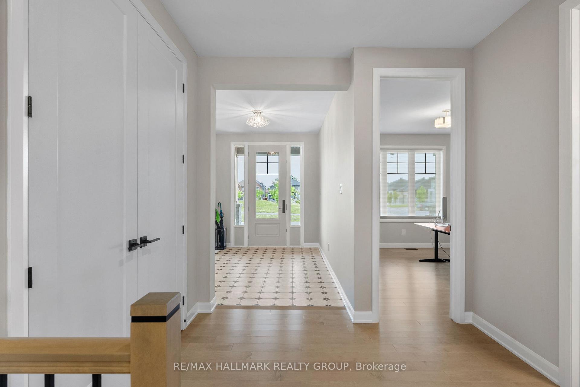 Photo 7 of 213 Skipper Drive, Ottawa, Mahogany Community — HOMEH
