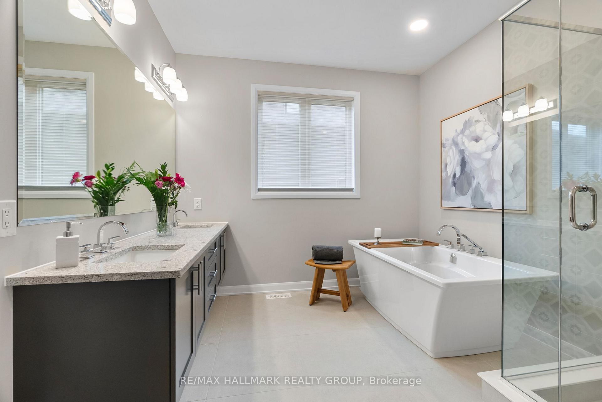 Photo 28 of 213 Skipper Drive, Ottawa, Mahogany Community — HOMEH