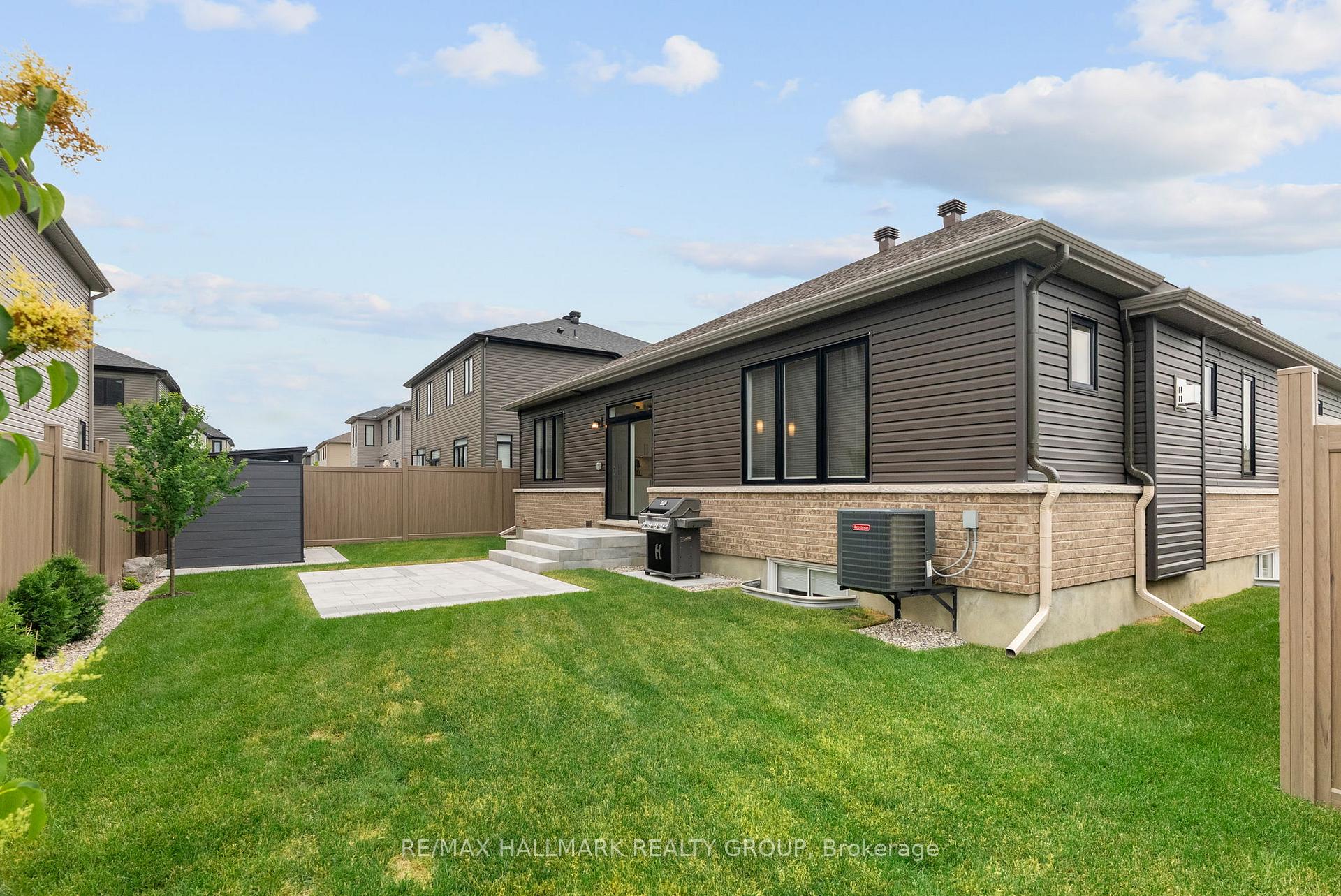 Photo 42 of 213 Skipper Drive, Ottawa, Mahogany Community — HOMEH