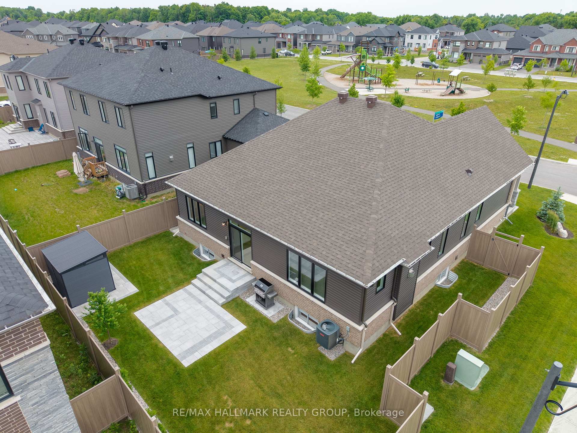 Photo 43 of 213 Skipper Drive, Ottawa, Mahogany Community — HOMEH