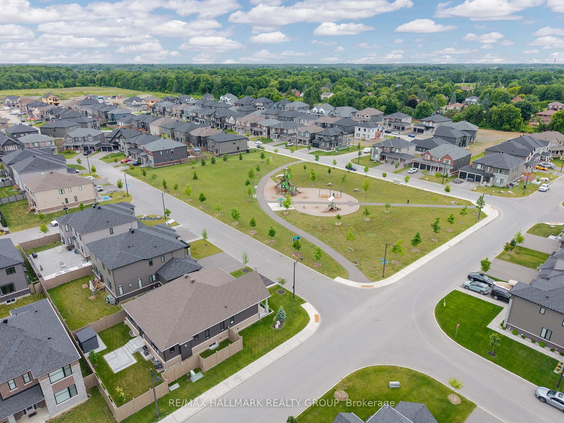 Photo 44 of 213 Skipper Drive, Ottawa, Mahogany Community — HOMEH