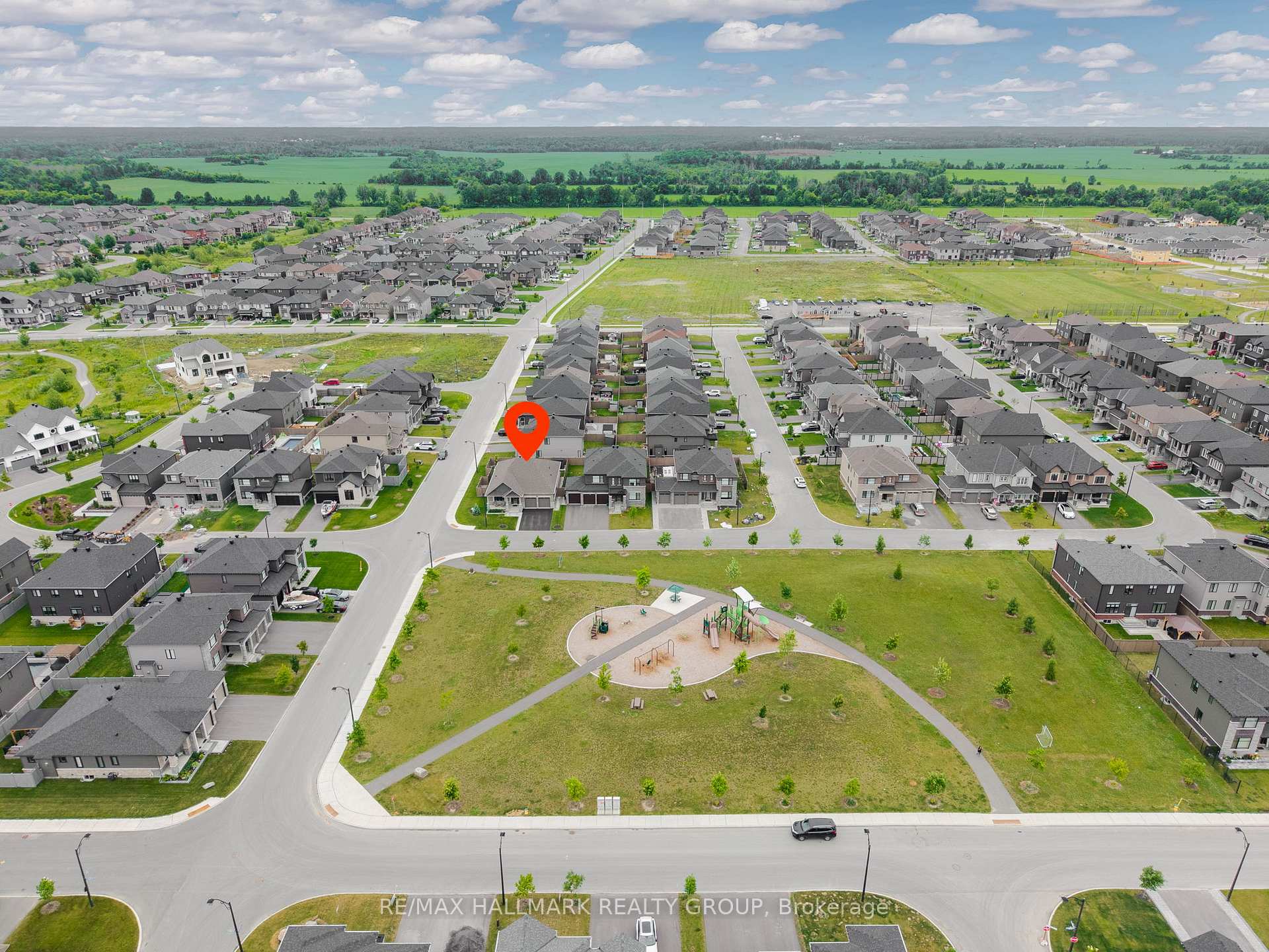 Photo 45 of 213 Skipper Drive, Ottawa, Mahogany Community — HOMEH