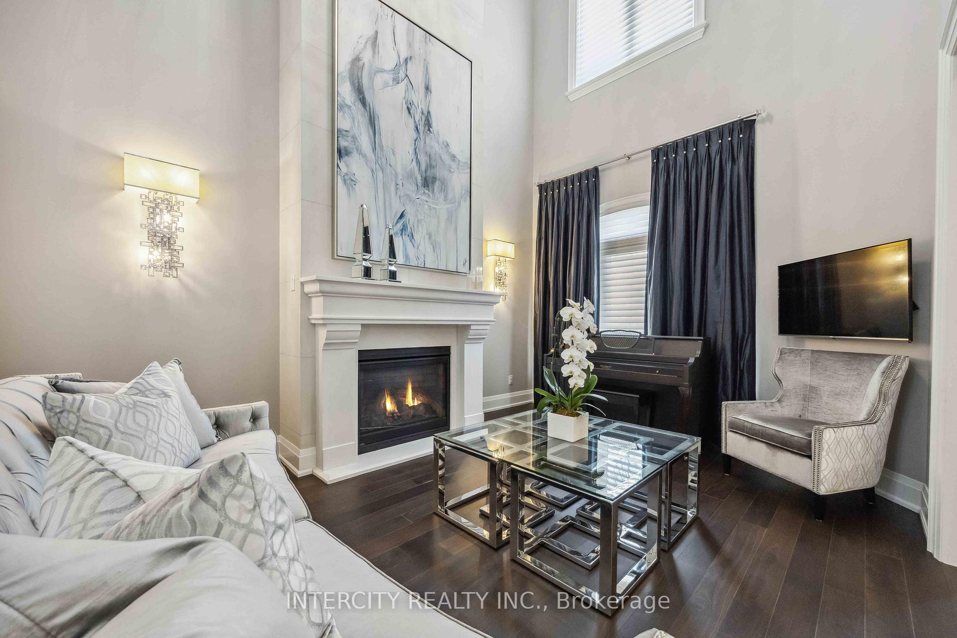 Photo 6 of 60 James Stokes Court, King, King City — HOMEH