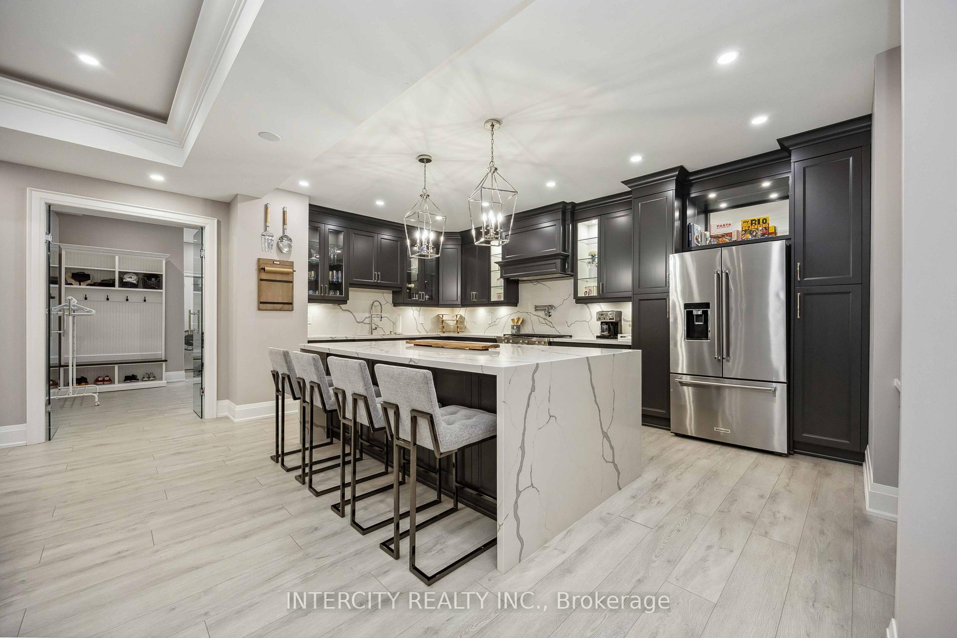 Photo 37 of 60 James Stokes Court, King, King City — HOMEH