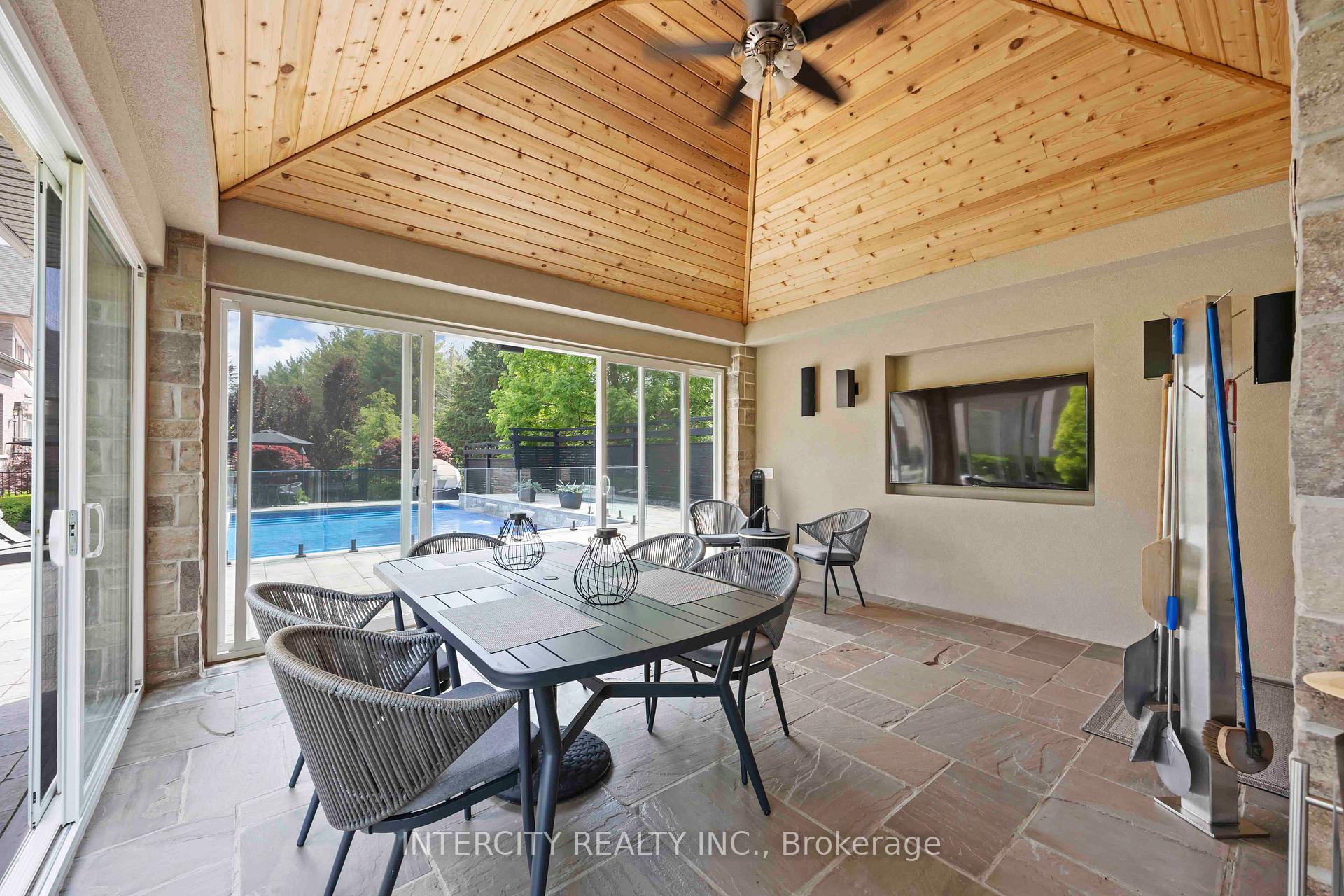 Photo 45 of 60 James Stokes Court, King, King City — HOMEH