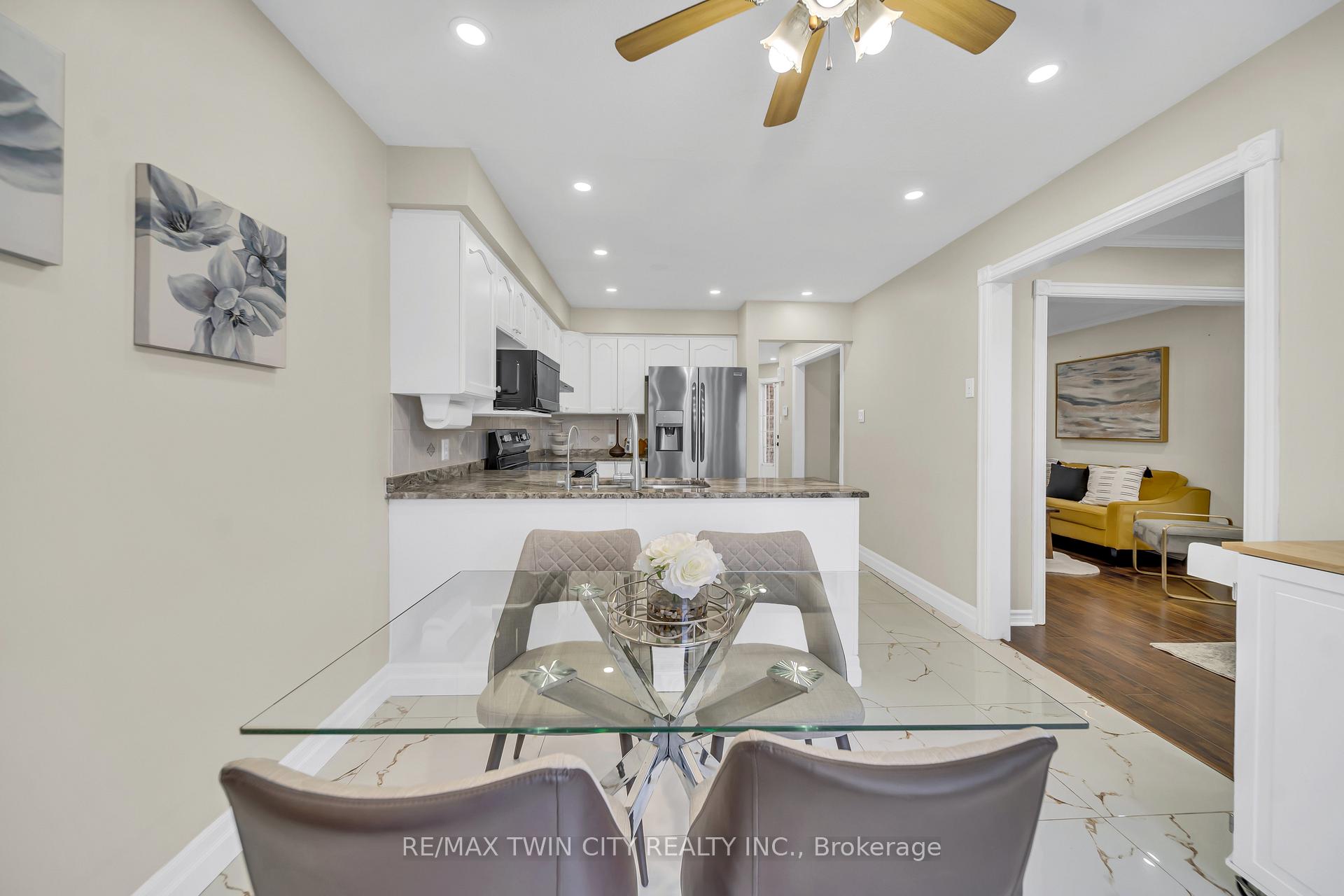 Photo 14 of 171 Resurrection Drive, Kitchener — HOMEH