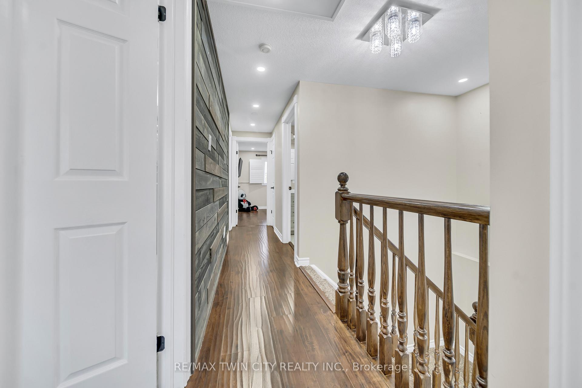 Photo 20 of 171 Resurrection Drive, Kitchener — HOMEH