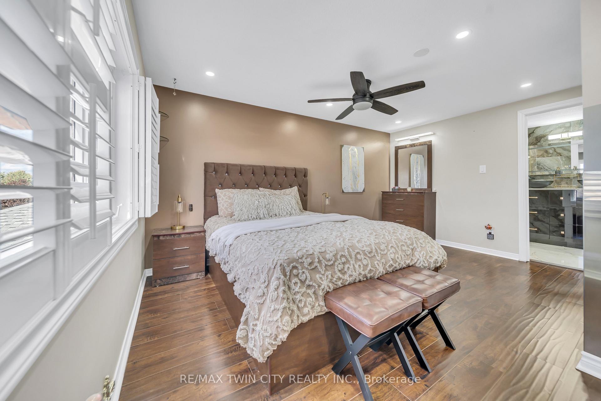 Photo 21 of 171 Resurrection Drive, Kitchener — HOMEH