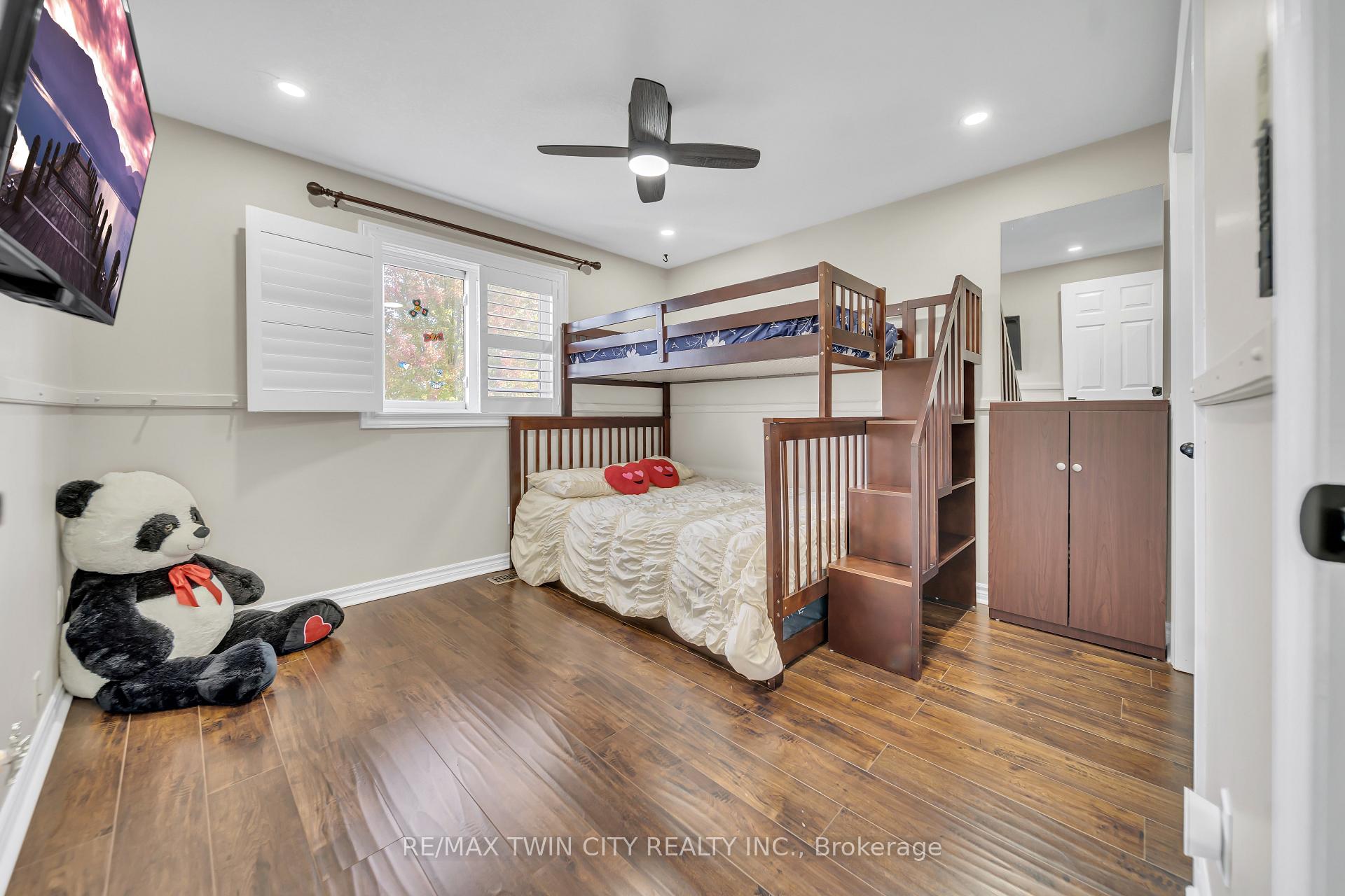 Photo 26 of 171 Resurrection Drive, Kitchener — HOMEH