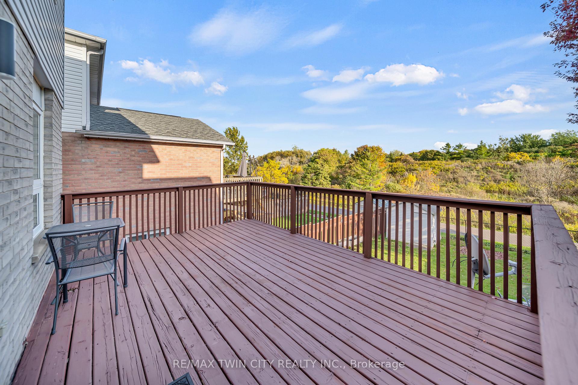 Photo 37 of 171 Resurrection Drive, Kitchener — HOMEH