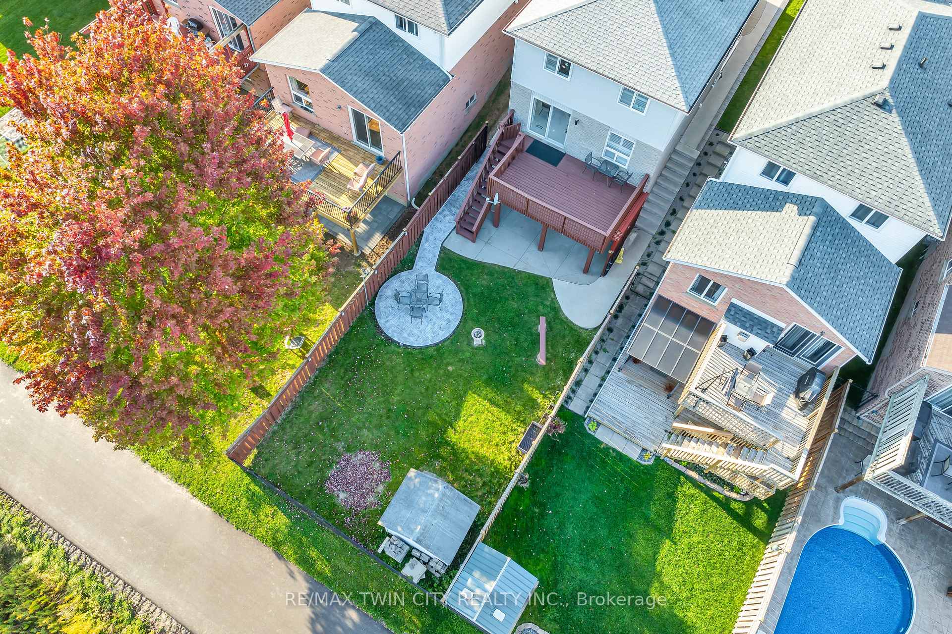 Photo 40 of 171 Resurrection Drive, Kitchener — HOMEH