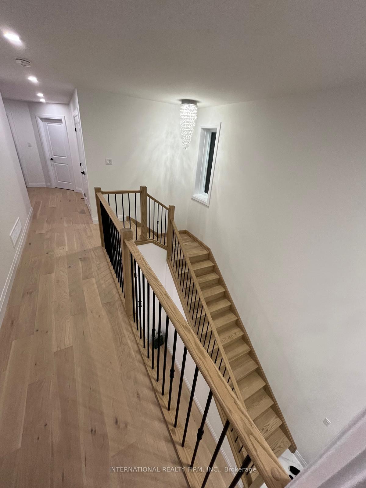 Photo 9 of 2521 Constance Avenue, London, South U — HOMEH