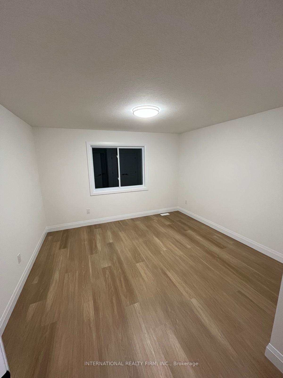Photo 15 of 2521 Constance Avenue, London, South U — HOMEH